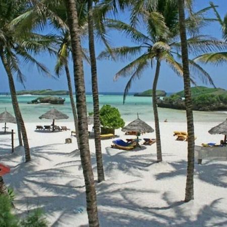 White Villa - Paparemo Beach Watamu Esterno foto