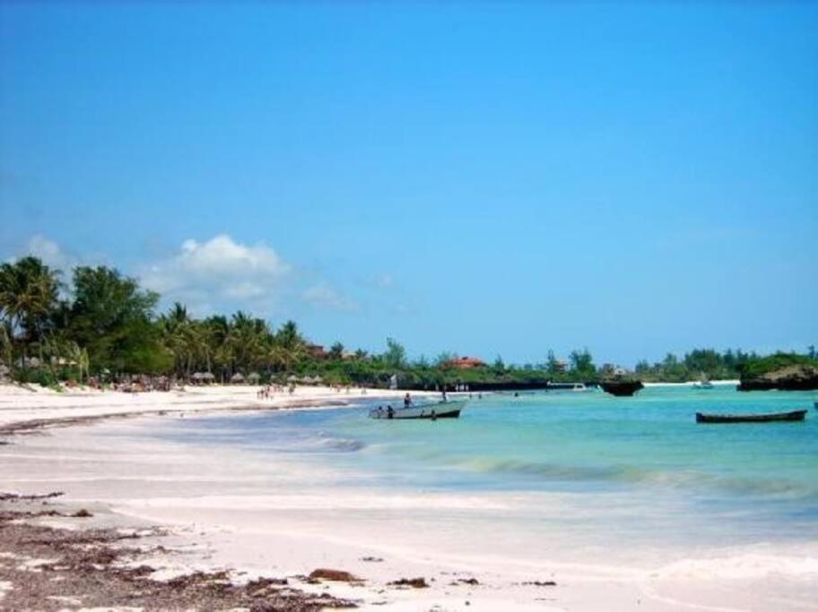 White Villa - Paparemo Beach Watamu Esterno foto