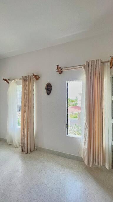 White Villa - Paparemo Beach Watamu Esterno foto