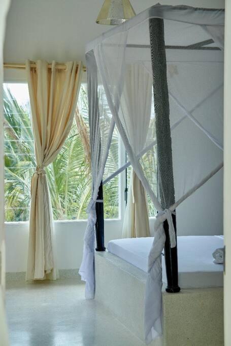 White Villa - Paparemo Beach Watamu Esterno foto